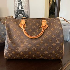 Louis Vuitton Monogram Speedy 30 Handbag Excellent Condition